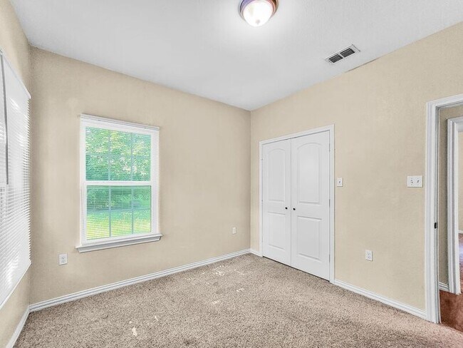 Building Photo - 1020 Elwood Rd