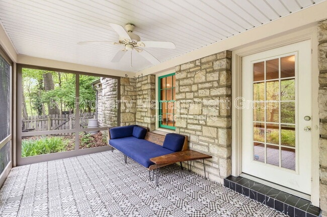 Building Photo - 413 Walhalla Rd