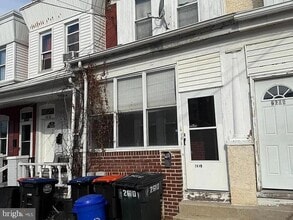 Building Photo - 2610 W 7th St