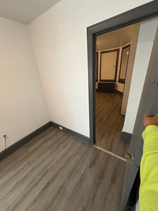 Building Photo - 3656 Jasper St