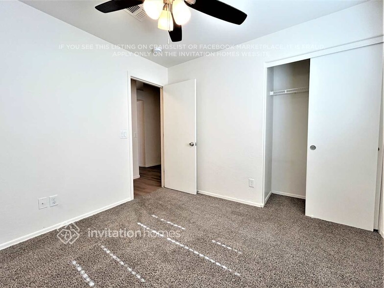 Building Photo - 12014 W Holly St