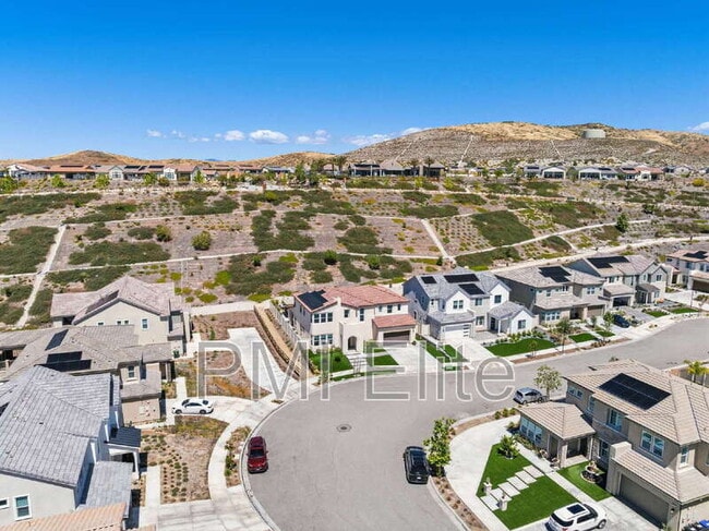 Building Photo - 28657 Windbreak Tr