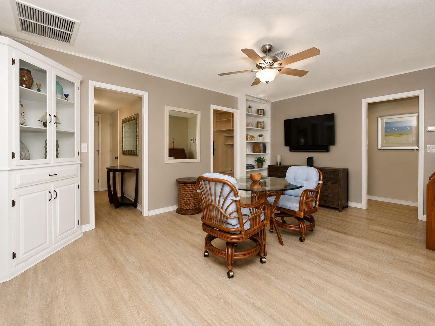 Building Photo - 2876 Captiva Dr