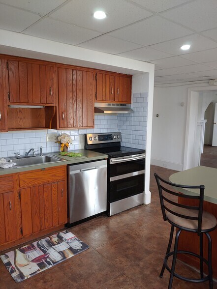 kitchen - 23 North Front Street