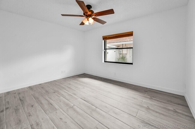 Building Photo - 7619 Silver Woods Ct