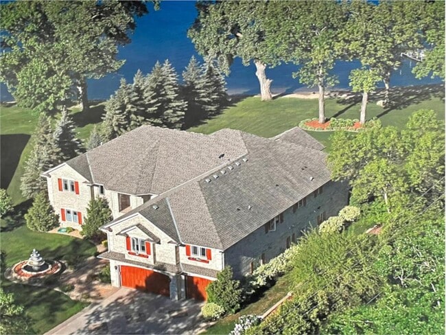 Building Photo - 3995 N Shore Dr