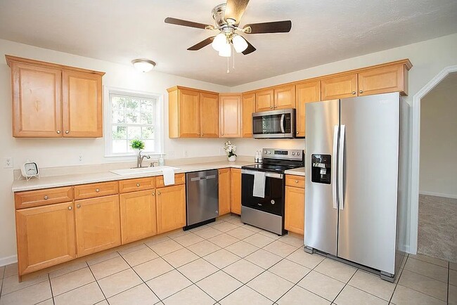Building Photo - 96 Laurel Wood Dr