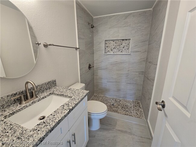 Building Photo - 7019 San Bruno Dr
