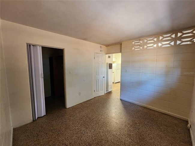 Building Photo - 1933 NW 4th Ave