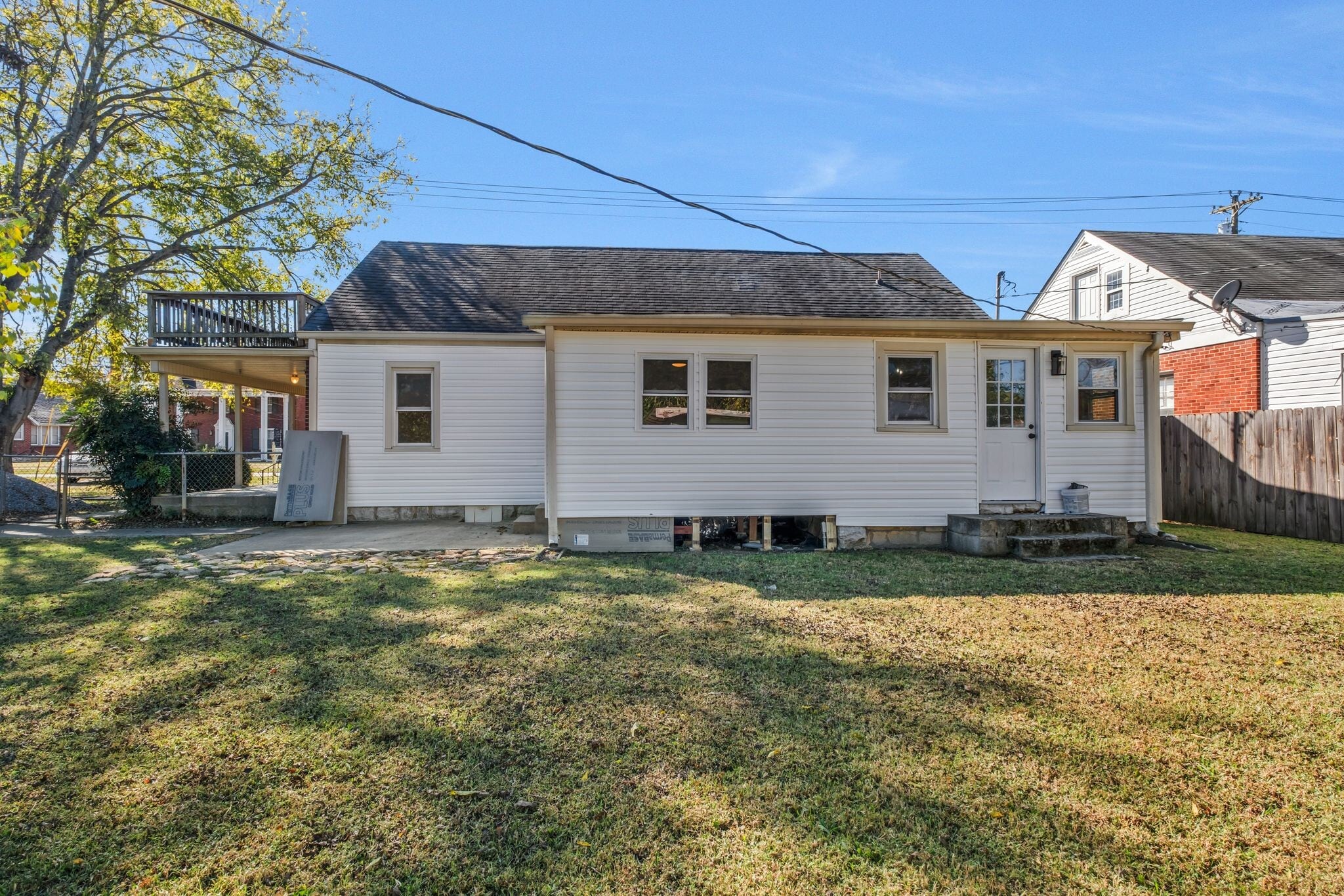 Building Photo - 223 Cumberland Dr