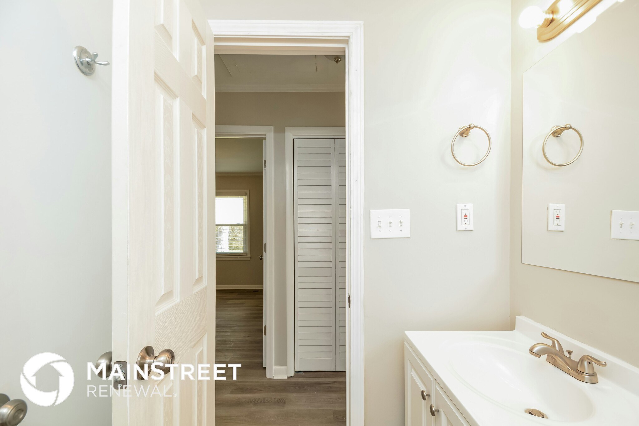 Building Photo - 112 Rand Cir