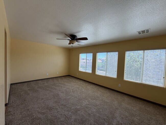 Building Photo - 10811 Ackers Dr