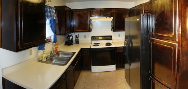 Building Photo - 412 Baumann Dr