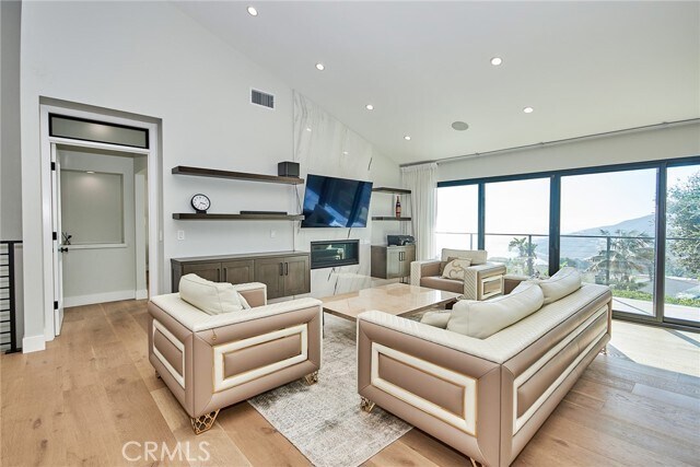 Building Photo - 243 Notteargenta Rd