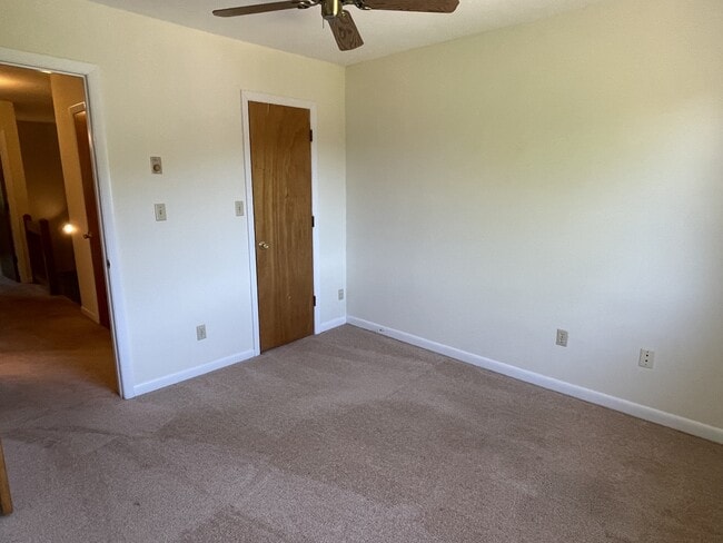 Building Photo - 101 Harvest Dr