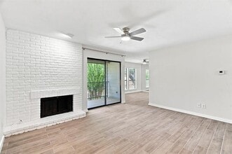 Building Photo - 15151 Berry Trail