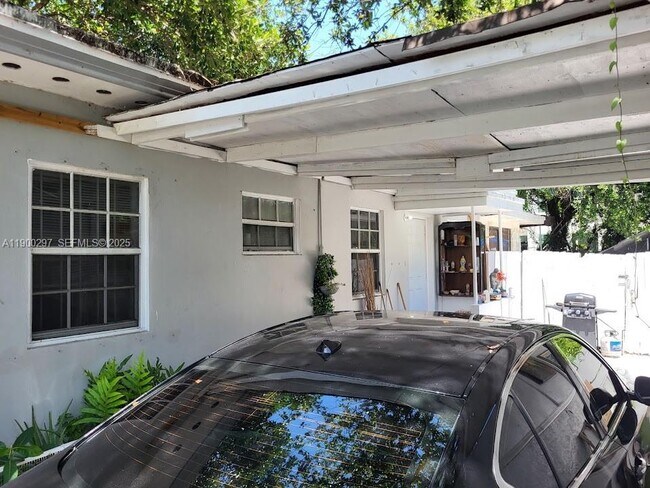 Building Photo - 5731 NW 6th Ave