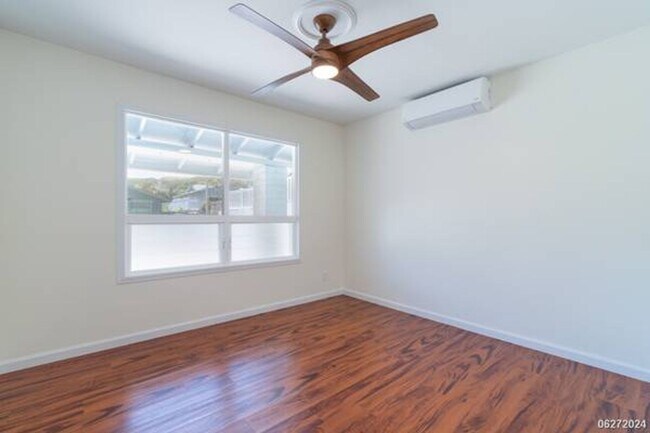 Building Photo - 1417 Onioni St