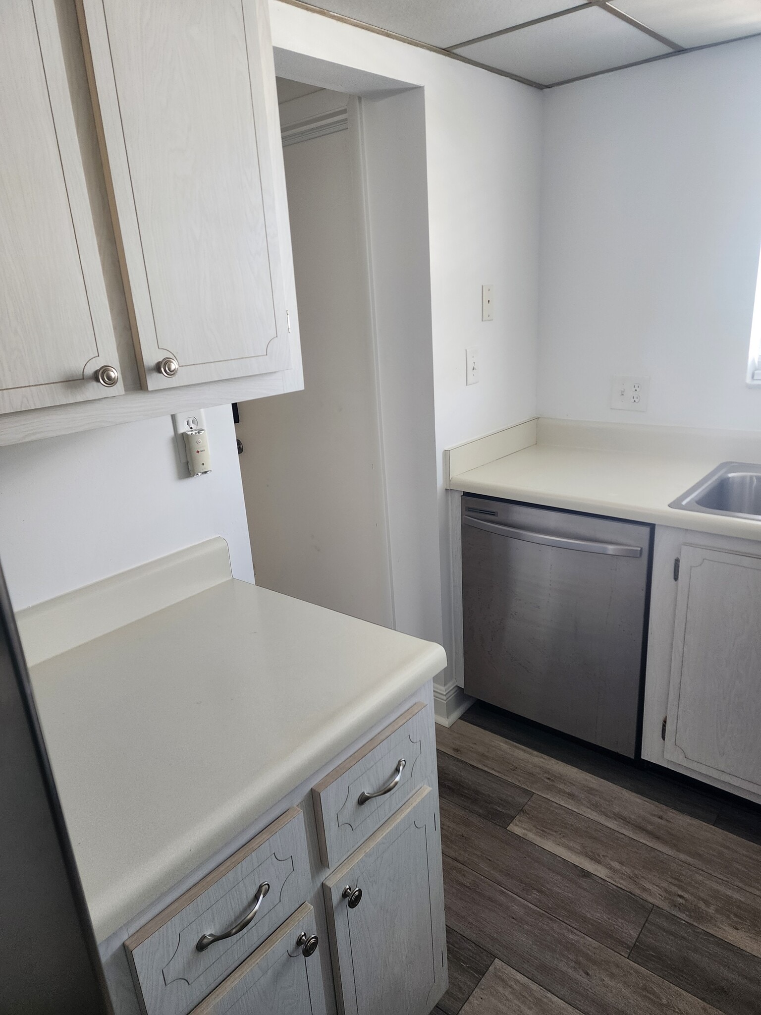 Building Photo - 1100 Ponce de Leon Cir