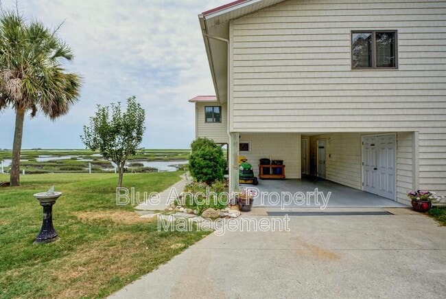 Building Photo - 337 Dogwood Ln E