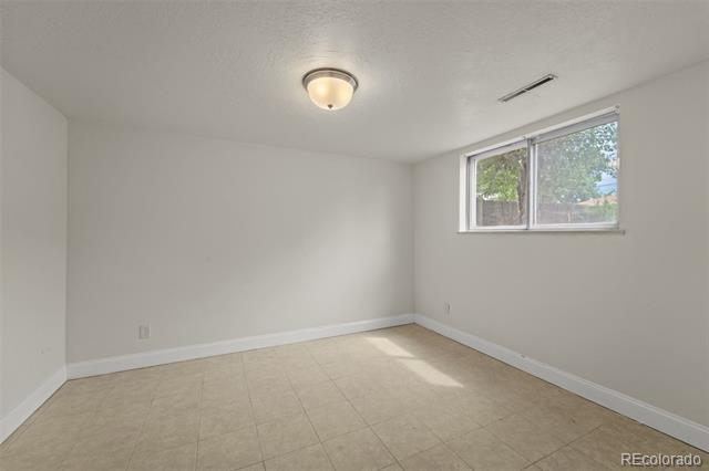Building Photo - 2352 Circle