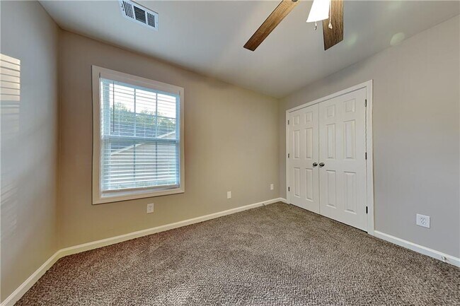 Building Photo - 3960 Brushy Wood Dr