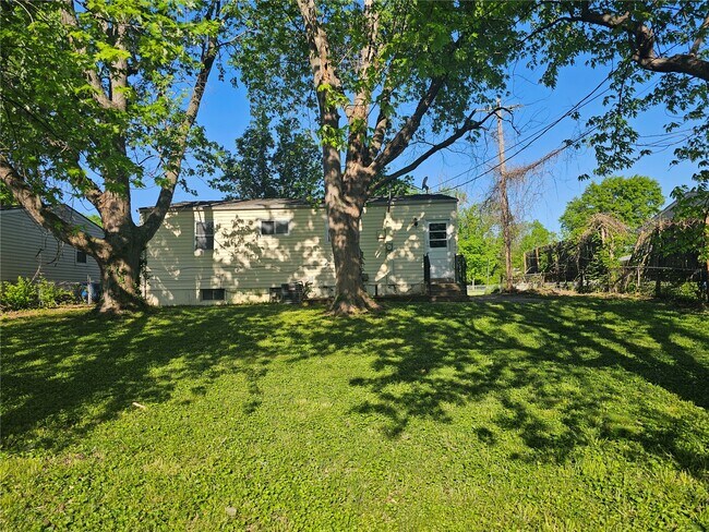 Building Photo - 11852 Criterion Ave