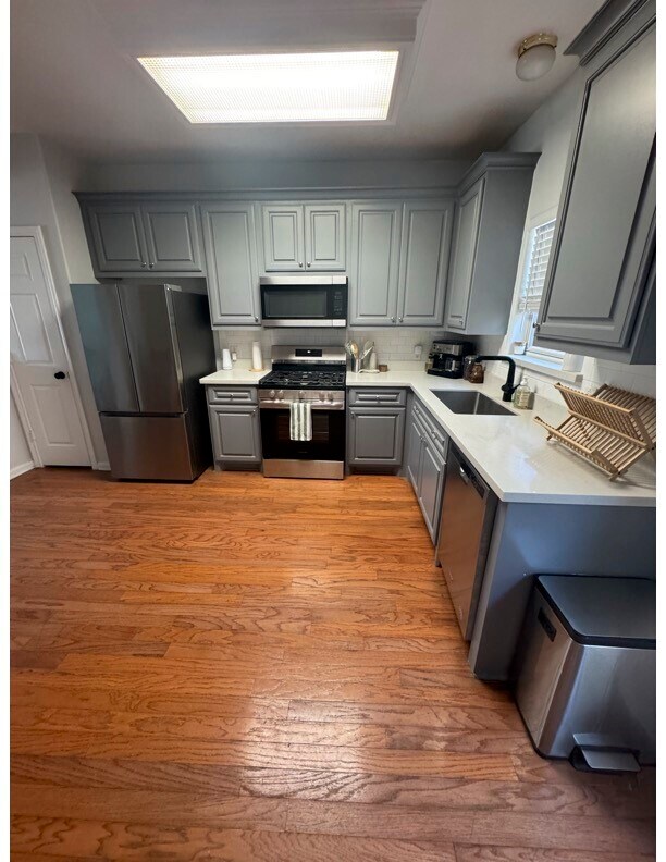 Building Photo - 218 Plaza Del Sol Park