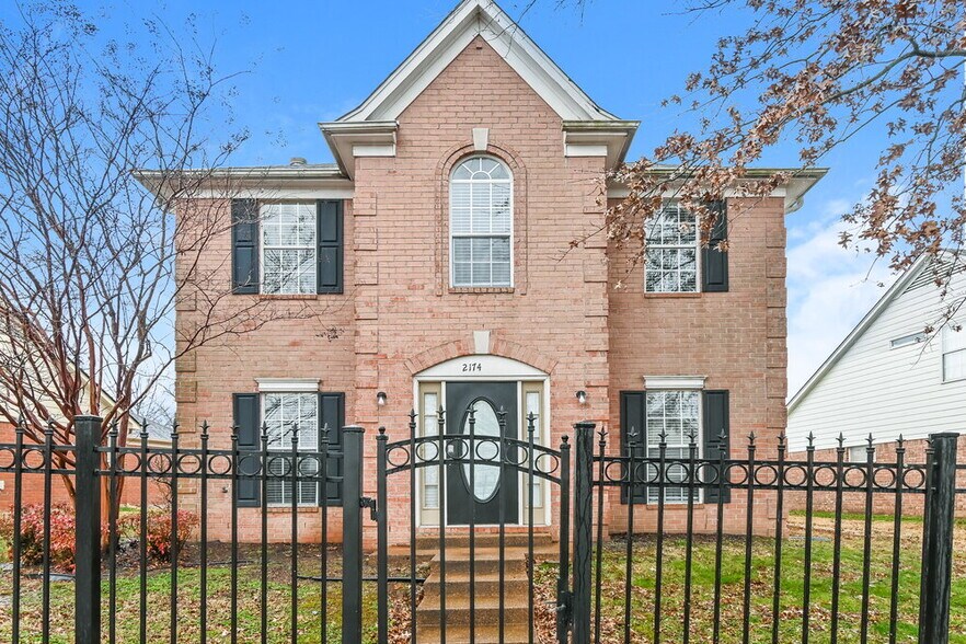 Primary Photo - 2174 Berry Bush Ln