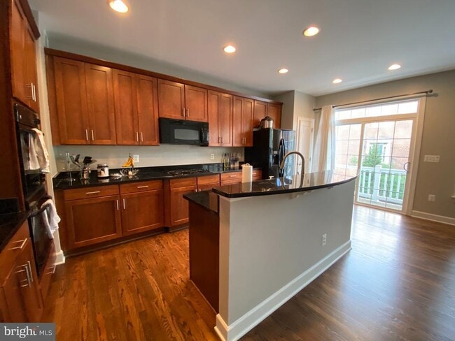 Building Photo - 12239 Water Elm Ln