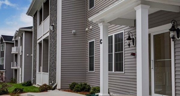 Building Photo - 92 N Main St