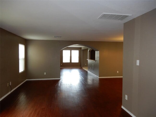 Building Photo - 20119 Baron Brook Dr