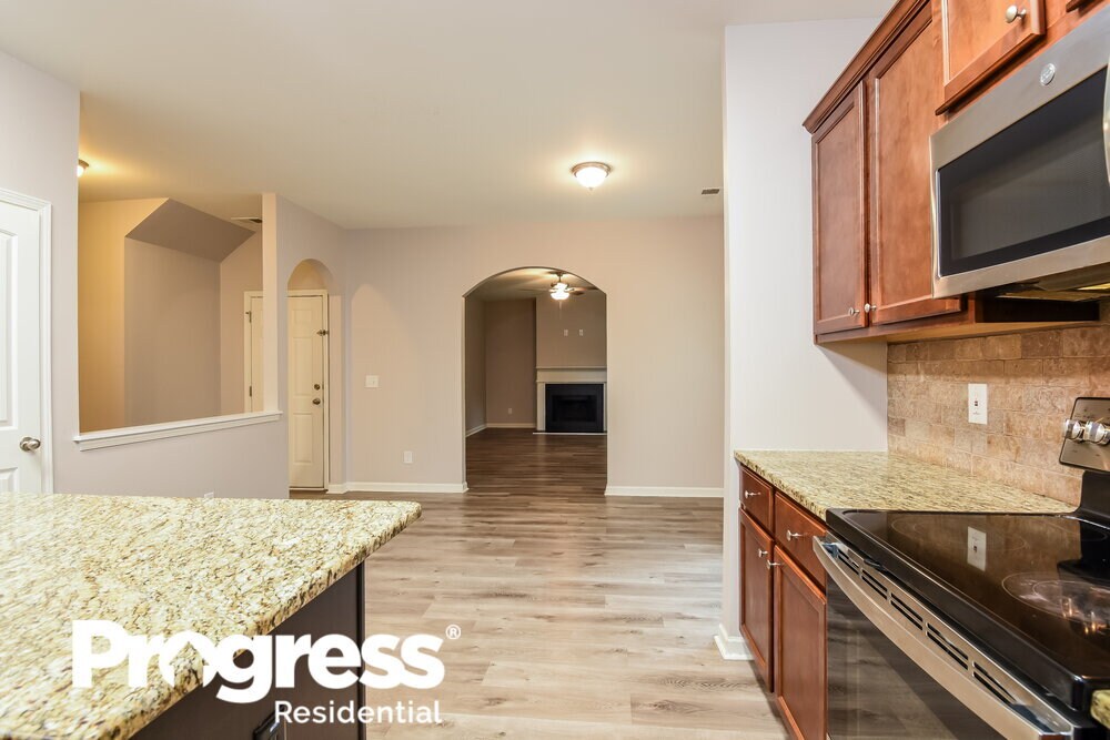 Building Photo - 222 Westridge Cir