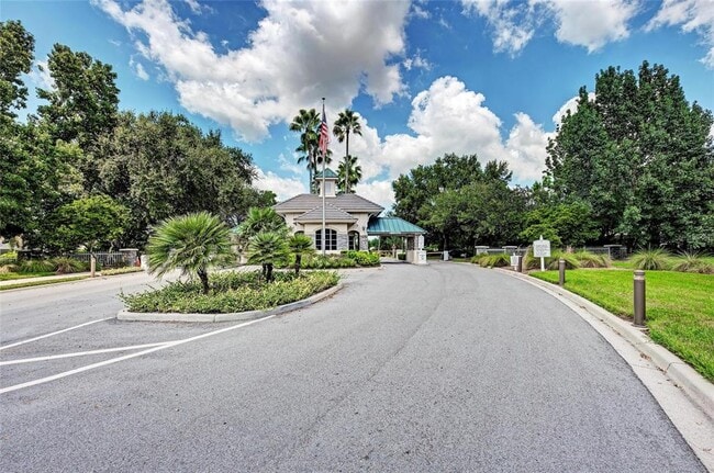 Building Photo - 6577 Waters Edge Way