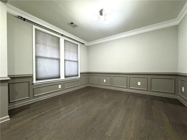 Building Photo - 920 Grove Valley Dr