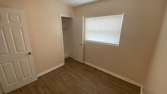 Building Photo - 3BR/1BA Single Family Home in Orlando with Spacious Yard!!