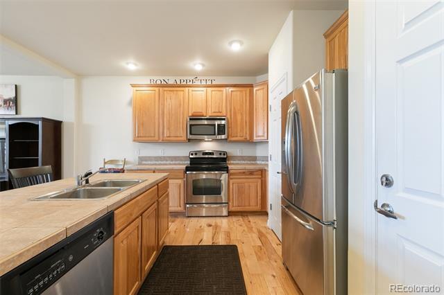 Building Photo - 2060 Cheyenne Summer View