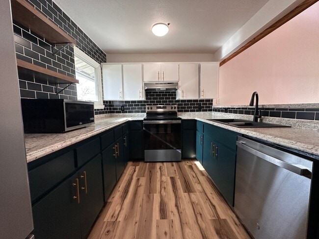 Building Photo - A Modern 2 Bedroom 2 Full Baths Condo Home for rent near Domain, 2nd Floor with Porch, Two Assign...