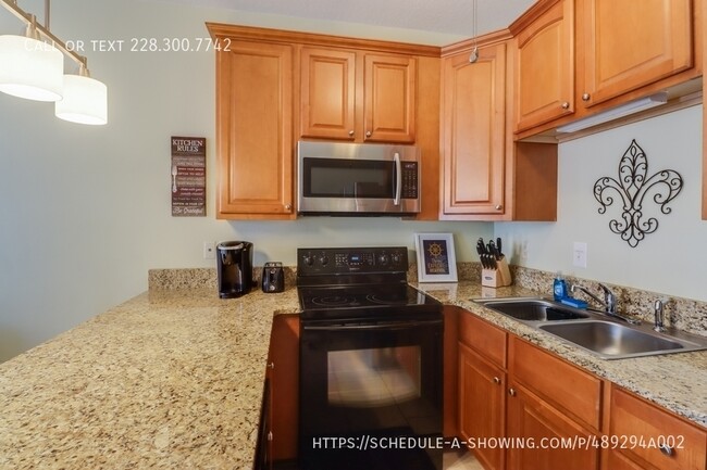 Building Photo - 1229 Century Oaks Dr