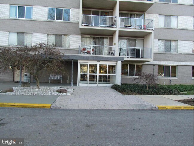 Building Photo - 4977 Battery Ln