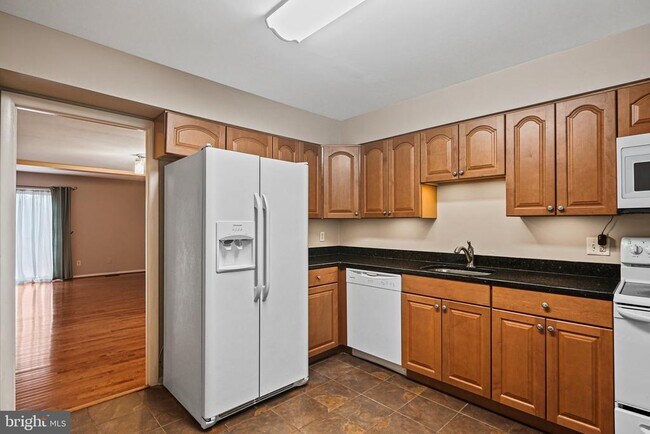 Building Photo - 7 Castlehill Ct
