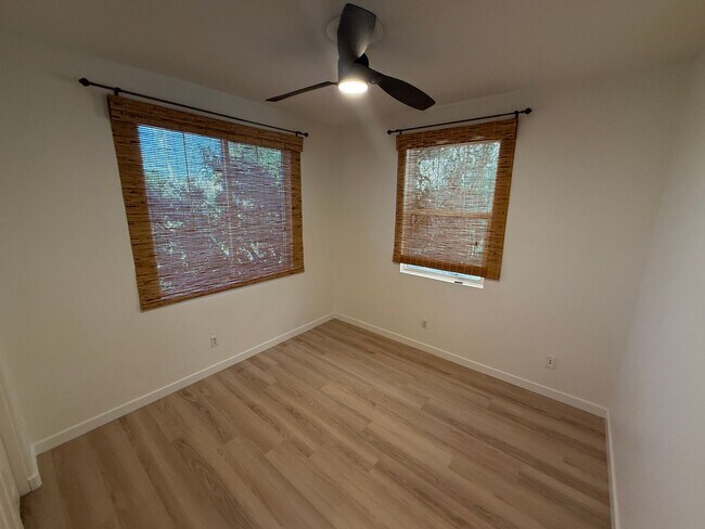 Building Photo - Andorra Community 3 Bedroom Rental Home in Valencia!