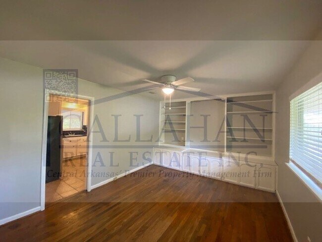 Building Photo - NLR 2 Bedroom Home