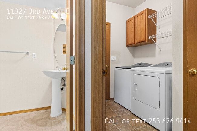 Building Photo - 11327 3rd Ave Ct E