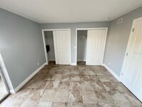 Building Photo - 9205 Tudor Dr