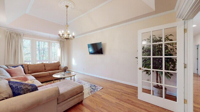 Building Photo - The Mylandia | Beautiful and spacious University City – Charlotte house with a backyard, offering...