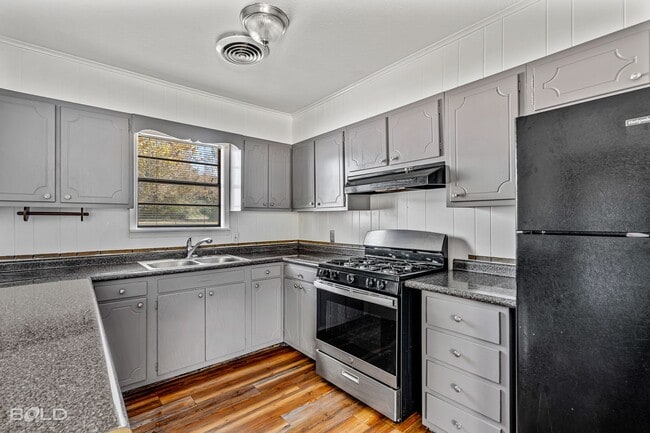 Building Photo - 177 Barbeque Rd