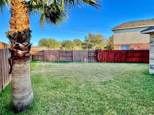 Building Photo - 17810 Serene Shore Dr