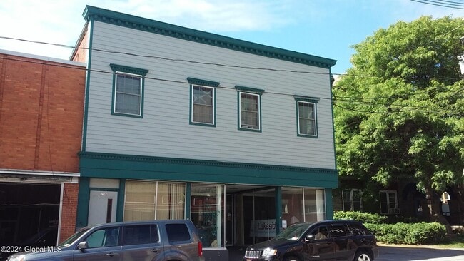 Building Photo - 106 Montcalm St