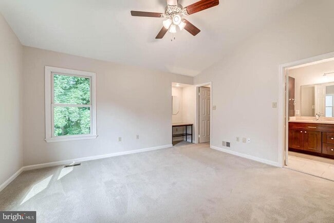 Building Photo - 7208 Burton Hill Ct